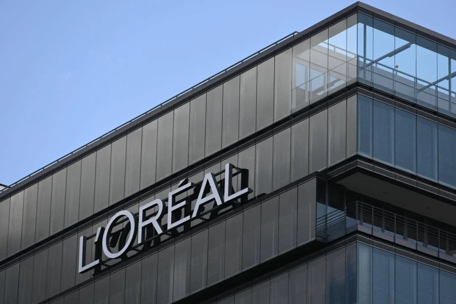 Gucci, Saint Laurent, Balenciaga: L'Oréal acquisisce il marchio Beauty del Gruppo Kering 3 1444x920 headquarters of l oreal germany loreal l oreal cosmetics beauty high rise administration ex