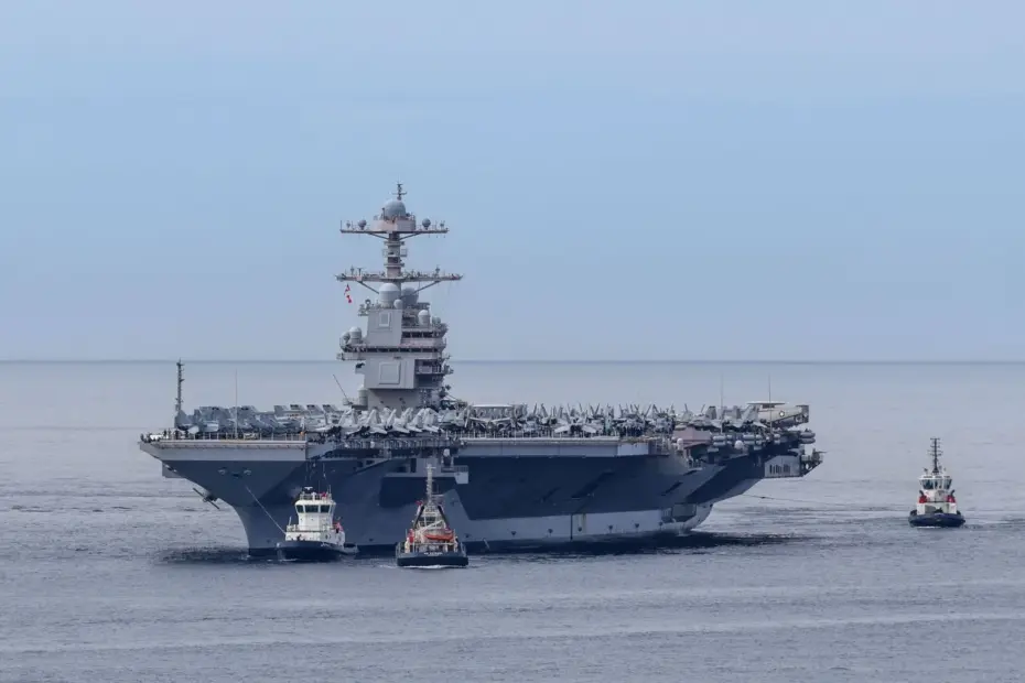 1444x920 le porte avions uss gerald r ford lors de son arrivee dans le port de marseille en aout der