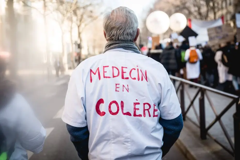 Pianificazione del budget per il 2026: quali passi seguire? 3 1444x920 manifestation des medecins generalistes et internes en medecine generale ce mardi 14 fevrie