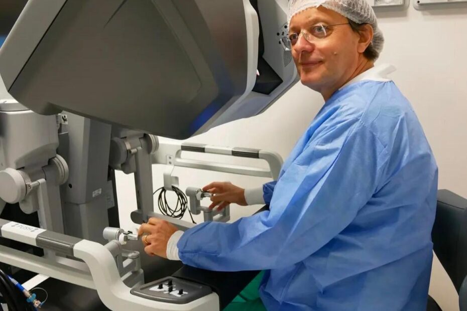 Suverio Robot & Padiente: Primato Italiano a Molinetto per Prostata. 3 prof paolo gontero robot